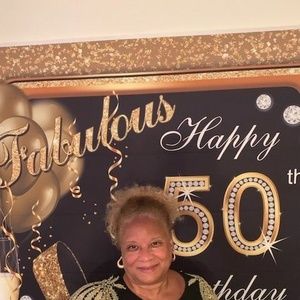 Meet your Posher, Yvonne